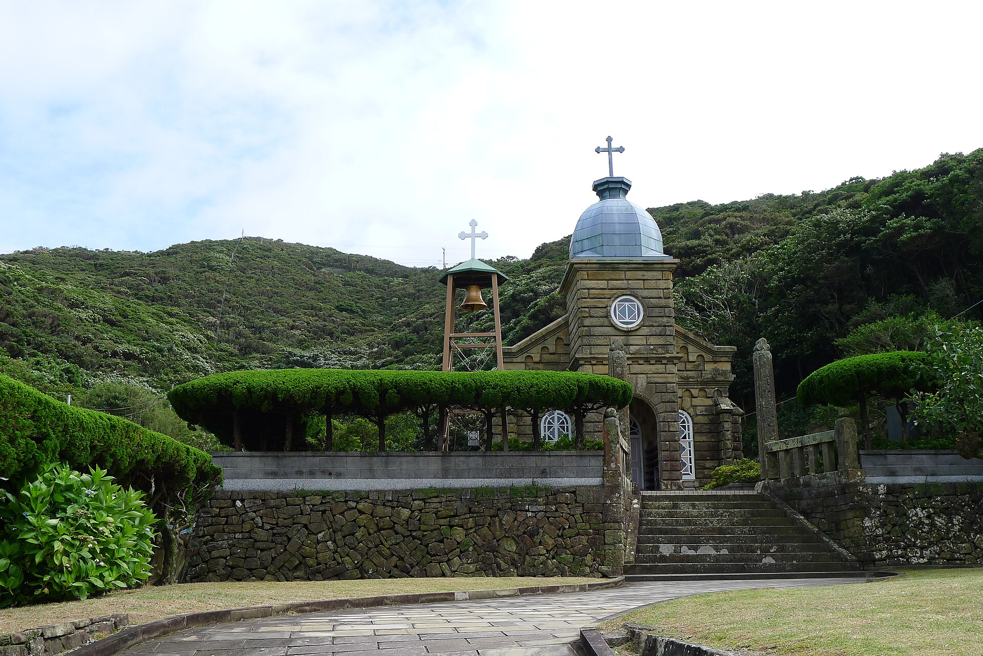 石造りの頭ヶ島天主堂